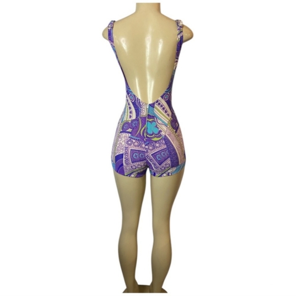 50's Sexy Pinup Swimsuit - Picture 6 of 14